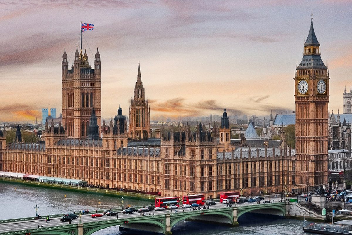 Excursions from London: Create Your Customized Adventure - Cobblestone Road London